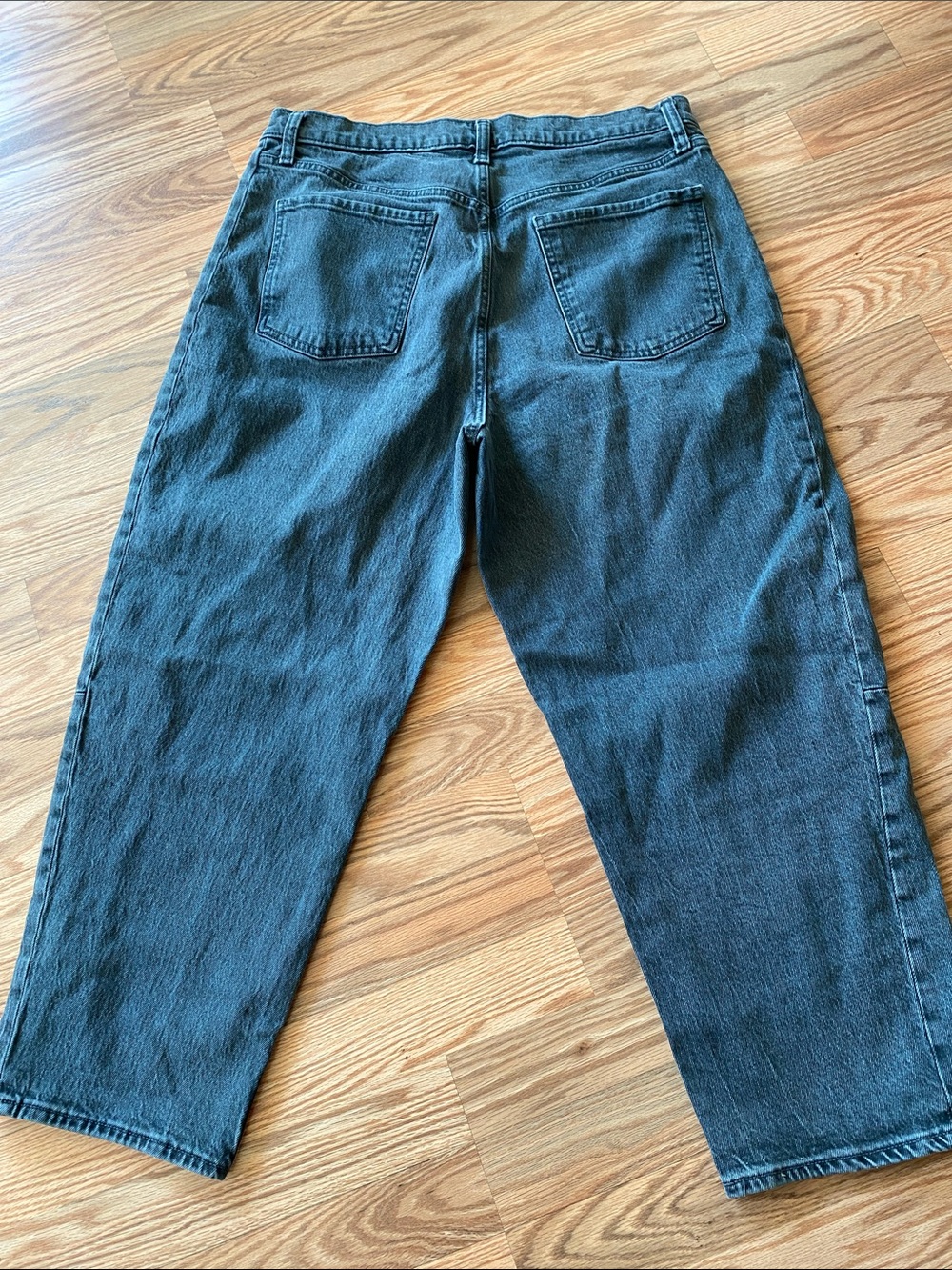 Barrel Leg Old Navy High Rise Jeans in Washed Black-14 Skater Grunge Denim
